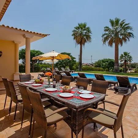 Villa Sleeps 16 With Pool Air Con And Wifi Cabeco de Camara