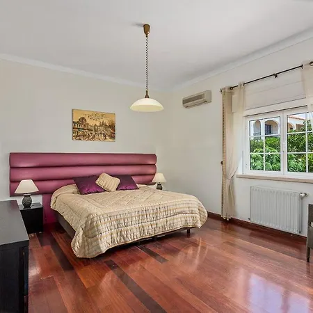 Sleeps 16 With Pool Air Con And Wifi Cabeco de Camara