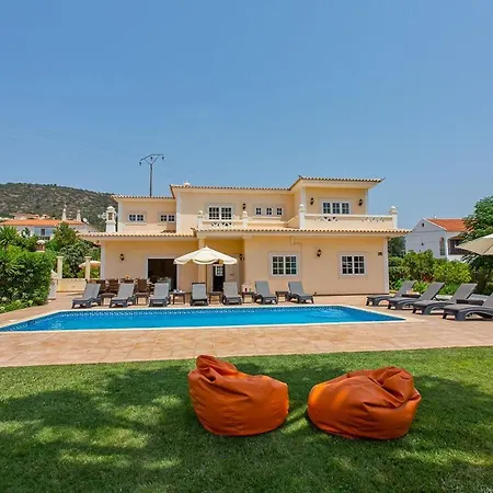 Sleeps 16 With Pool Air Con And Wifi Cabeco de Camara